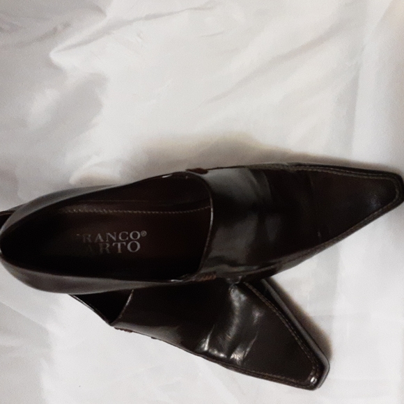 Shoes - Picture 1 of 3